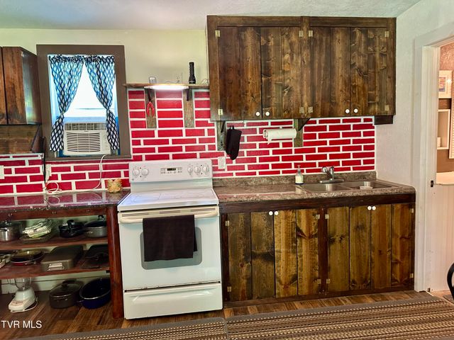 8777 Roan Creek Road, Butler, TN 37640