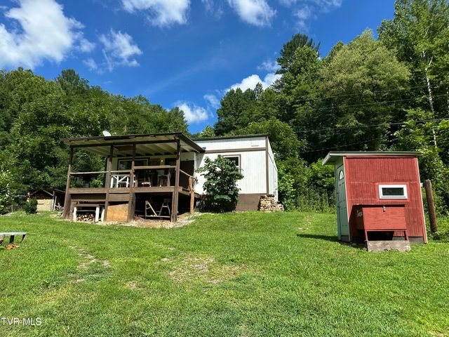 8777 Roan Creek Road, Butler, TN 37640