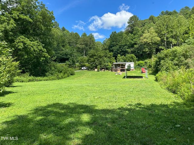 8777 Roan Creek Road, Butler, TN 37640