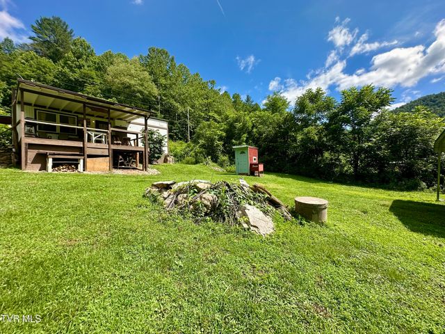 8777 Roan Creek Road, Butler, TN 37640