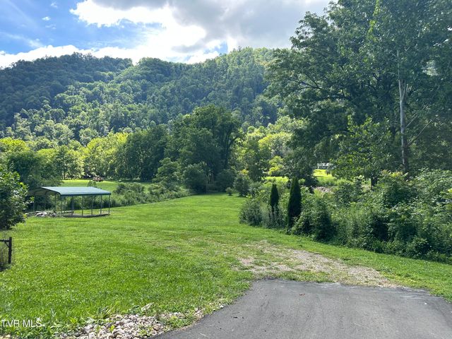 8777 Roan Creek Road, Butler, TN 37640