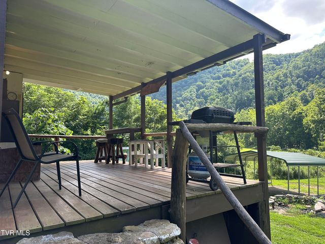 8777 Roan Creek Road, Butler, TN 37640