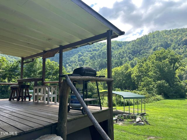 8777 Roan Creek Road, Butler, TN 37640