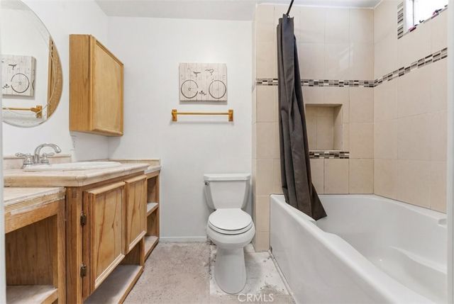 847 S Arrowhead, Rialto, CA 92376