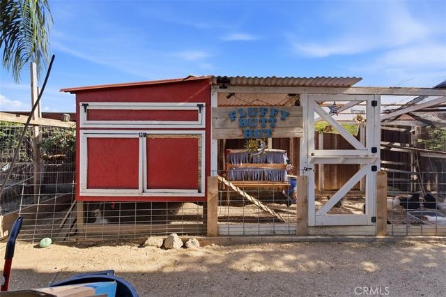 847 S Arrowhead, Rialto, CA 92376