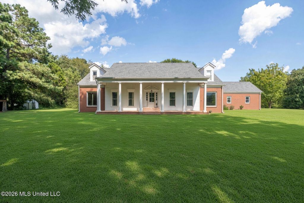 147 Singing Trees Road, Byhalia, MS 38611 — exterior