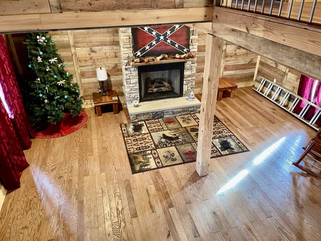 84 Granny Pratt Ln, Belvidere, TN 37306