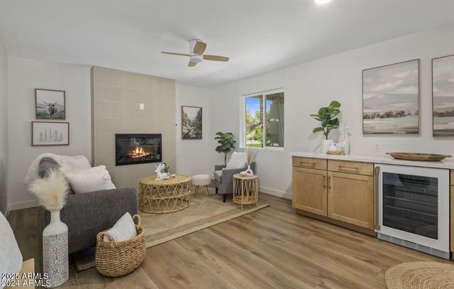 626 E PALOMINO Drive, Gilbert, AZ 85296