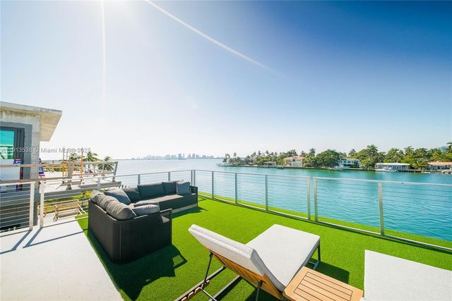 7520 W Treasure Dr, North Bay Village, FL 33141