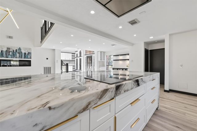 5515 Davids Bend Drive, Sugar Land, TX 77479