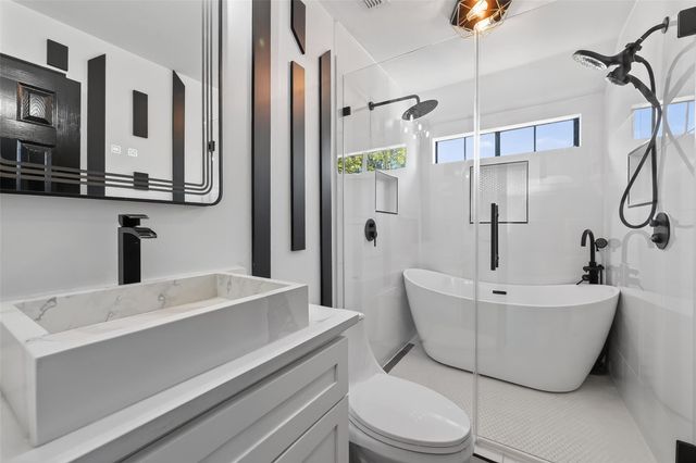 5515 Davids Bend Drive, Sugar Land, TX 77479