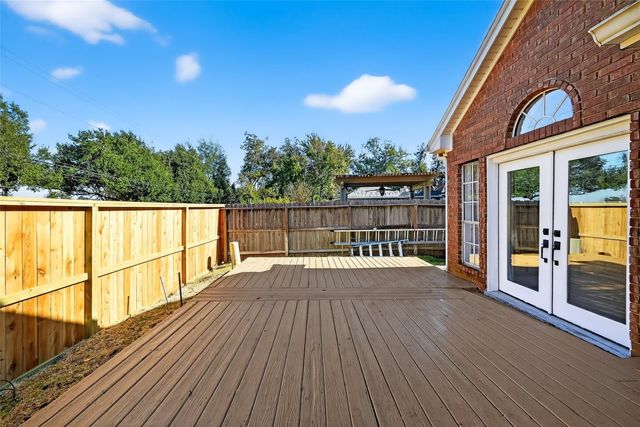 5515 Davids Bend Drive, Sugar Land, TX 77479