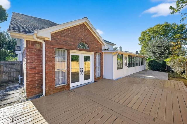 5515 Davids Bend Drive, Sugar Land, TX 77479