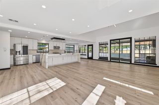 5515 Davids Bend Drive, Sugar Land, TX 77479