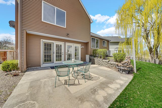 1379 Amherst Court, Grayslake, IL 60030