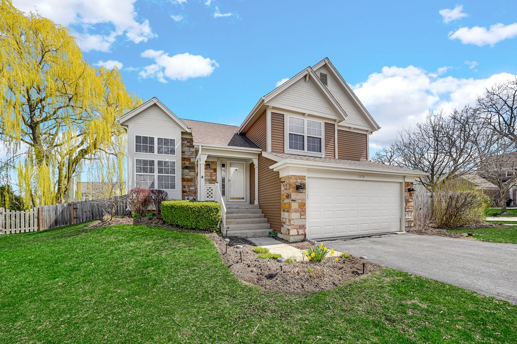 1379 Amherst Court, Grayslake, IL 60030