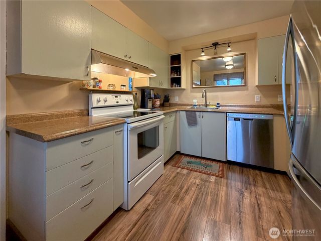 541 Fairchild Loop, Moses Lake, WA 98837