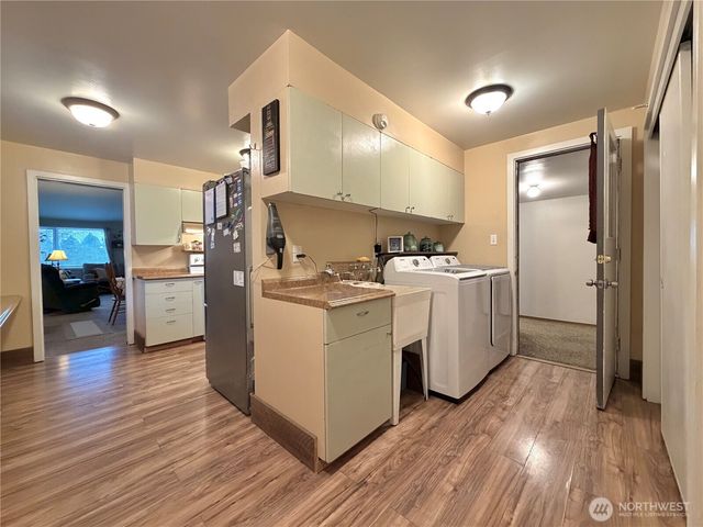 541 Fairchild Loop, Moses Lake, WA 98837