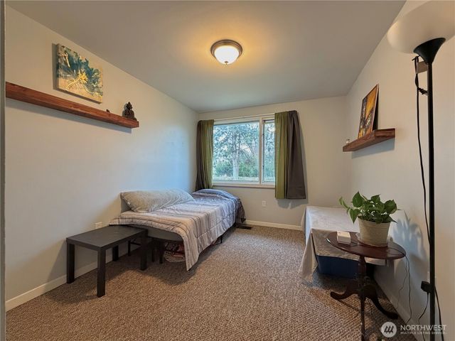 541 Fairchild Loop, Moses Lake, WA 98837