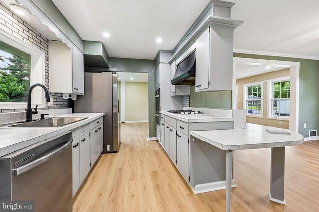 7200 VELLEX LN, Annandale, VA 22003