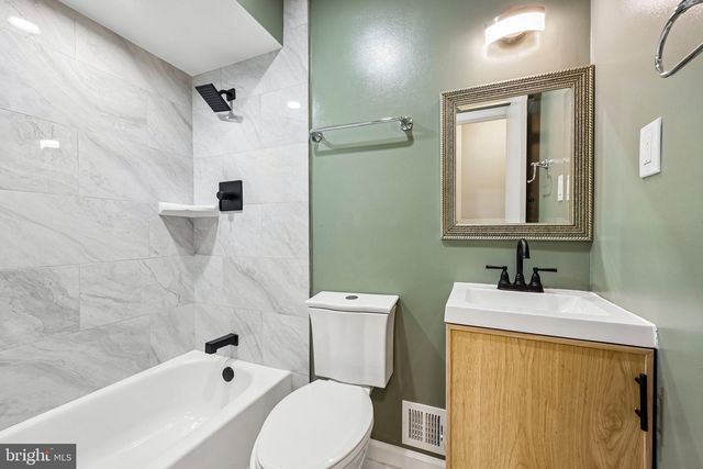 7200 VELLEX LN, Annandale, VA 22003