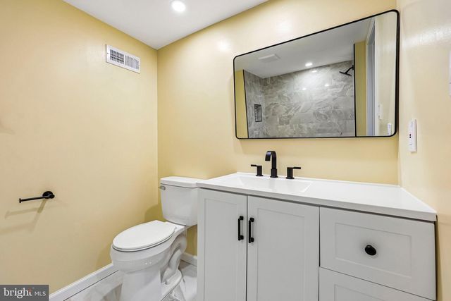 7200 VELLEX LN, Annandale, VA 22003