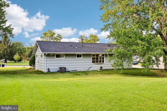 7200 VELLEX LN, Annandale, VA 22003