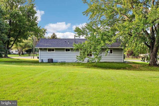 7200 VELLEX LN, Annandale, VA 22003