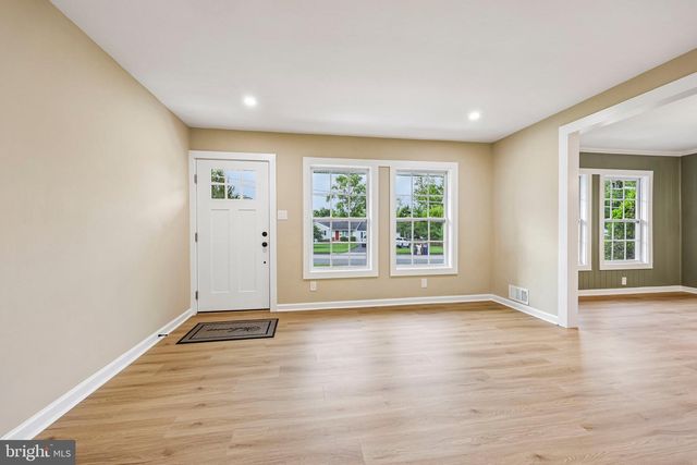 7200 VELLEX LN, Annandale, VA 22003