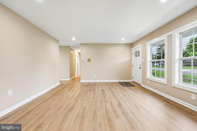 7200 VELLEX LN, Annandale, VA 22003