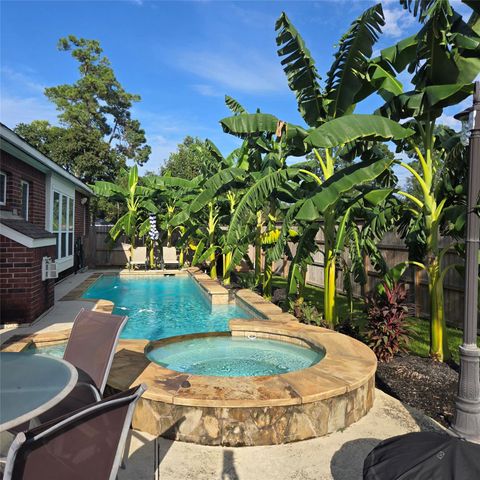 15515 Amber Hollow Lane, Cypress, TX 77429