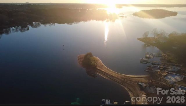 20139 Rainbow Circle, Cornelius, NC 28031