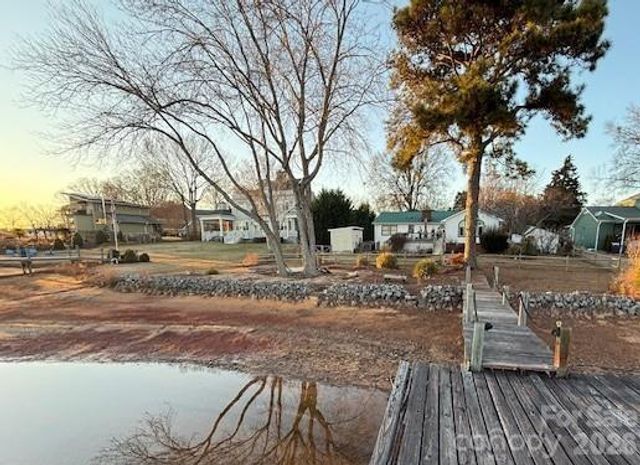 20139 Rainbow Circle, Cornelius, NC 28031