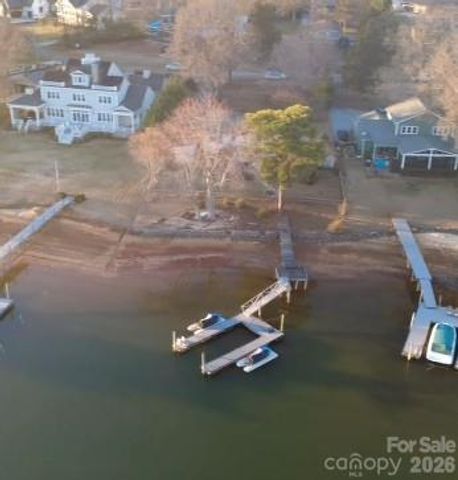 20139 Rainbow Circle, Cornelius, NC 28031