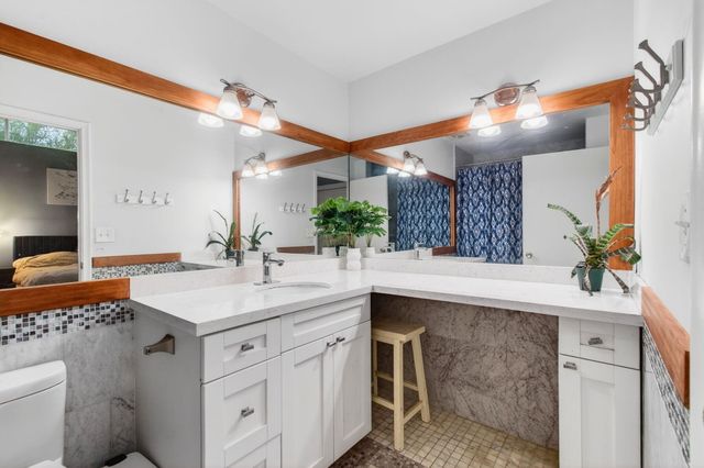 1057 Summit Trail Circle B, West Palm Beach, FL 33415