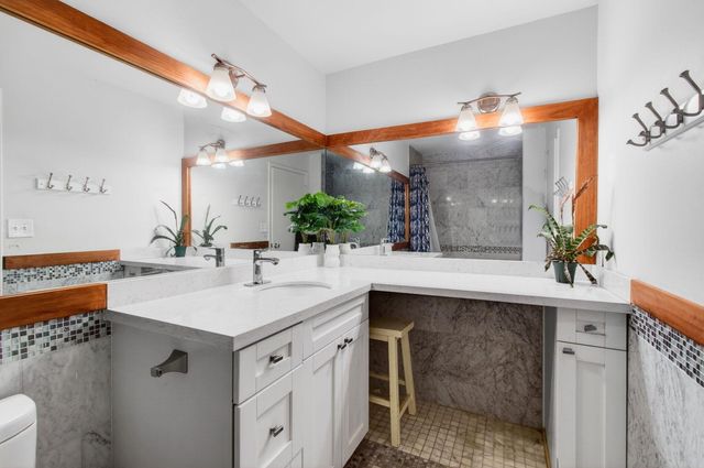 1057 Summit Trail Circle B, West Palm Beach, FL 33415