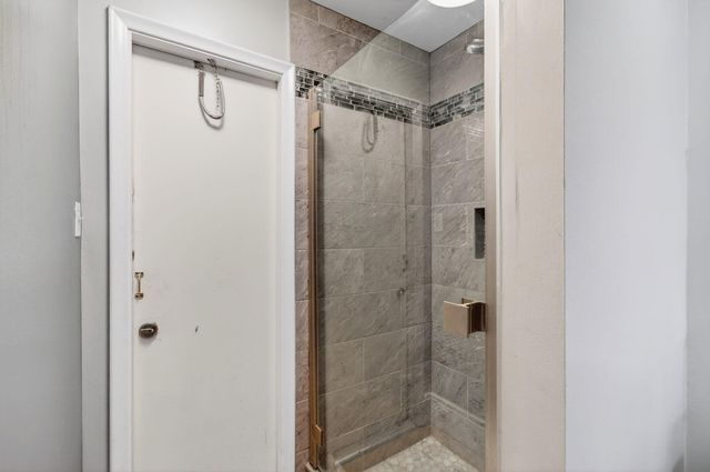 1057 Summit Trail Circle B, West Palm Beach, FL 33415