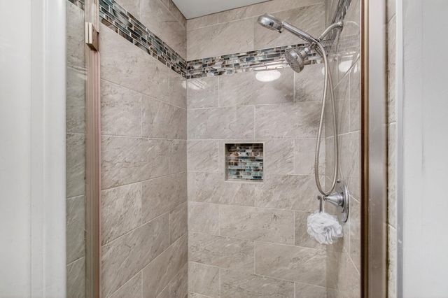 1057 Summit Trail Circle B, West Palm Beach, FL 33415