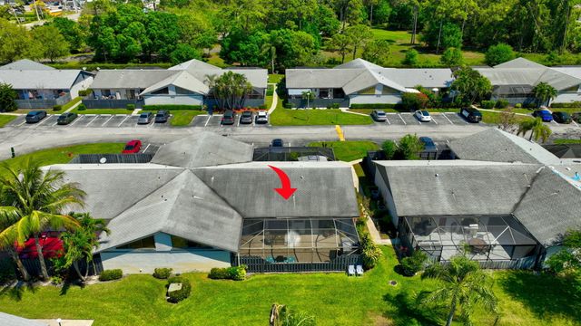 1057 Summit Trail Circle B, West Palm Beach, FL 33415