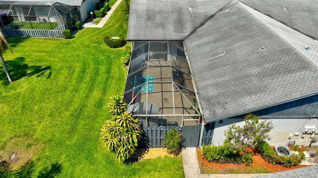 1057 Summit Trail Circle B, West Palm Beach, FL 33415