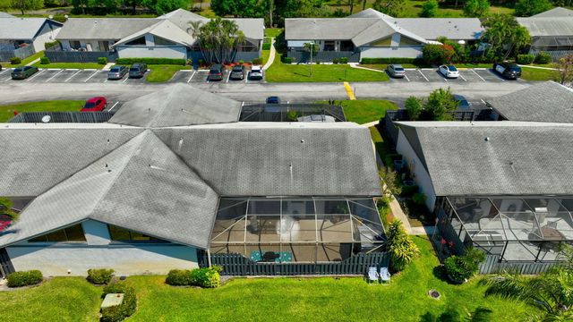 1057 Summit Trail Circle B, West Palm Beach, FL 33415