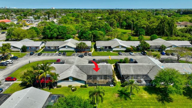 1057 Summit Trail Circle B, West Palm Beach, FL 33415