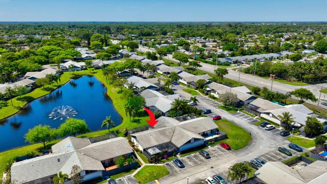 1057 Summit Trail Circle B, West Palm Beach, FL 33415
