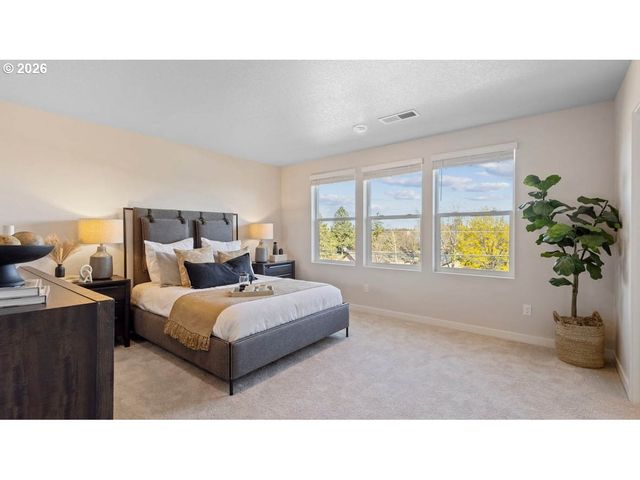 9474 Se 162nd Ave, Happy Valley, OR 97086