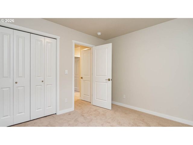 9474 Se 162nd Ave, Happy Valley, OR 97086