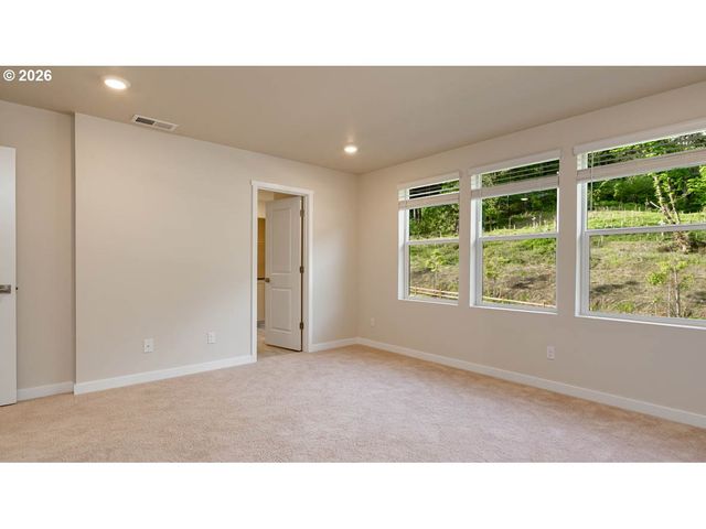 9474 Se 162nd Ave, Happy Valley, OR 97086