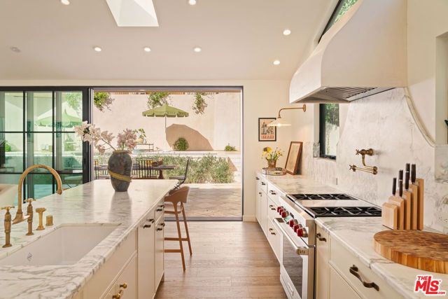 3640 Mandeville Canyon Road, Los Angeles, CA 90049