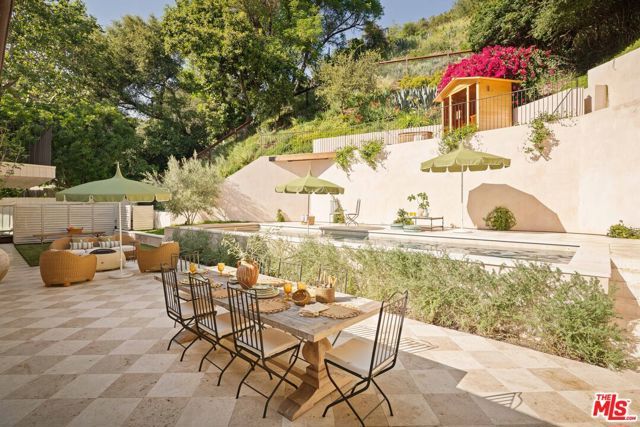 3640 Mandeville Canyon Road, Los Angeles, CA 90049