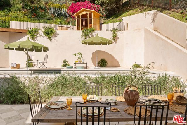 3640 Mandeville Canyon Road, Los Angeles, CA 90049