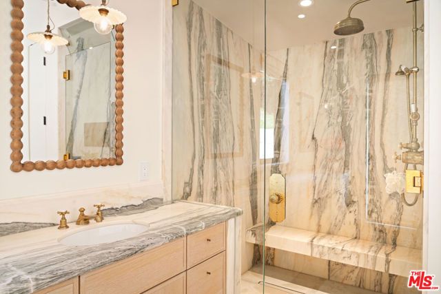 3640 Mandeville Canyon Road, Los Angeles, CA 90049